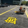 蘇州畫消防車道標(biāo)線要求，昆山廠區(qū)消防黃線價格太倉馬路畫線價格